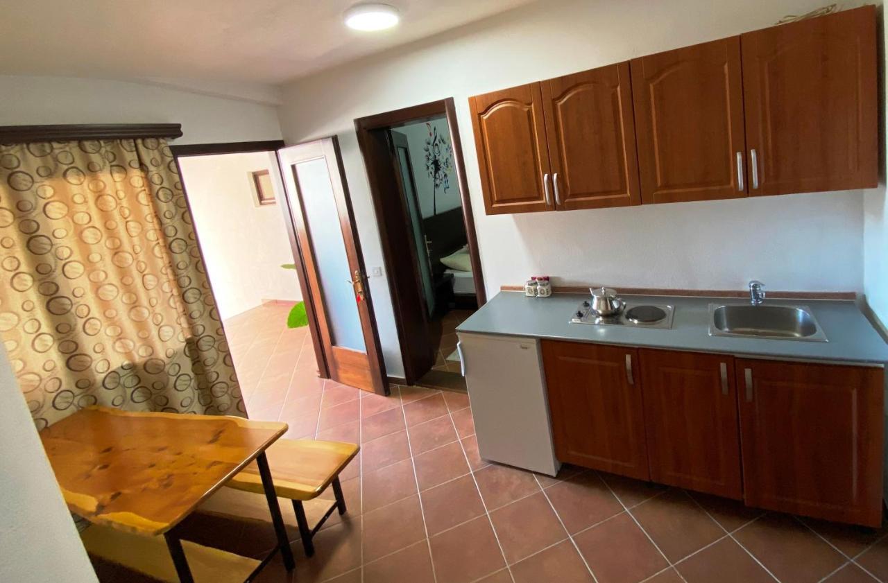 Apartments Fourroses Ulcinj Buitenkant foto