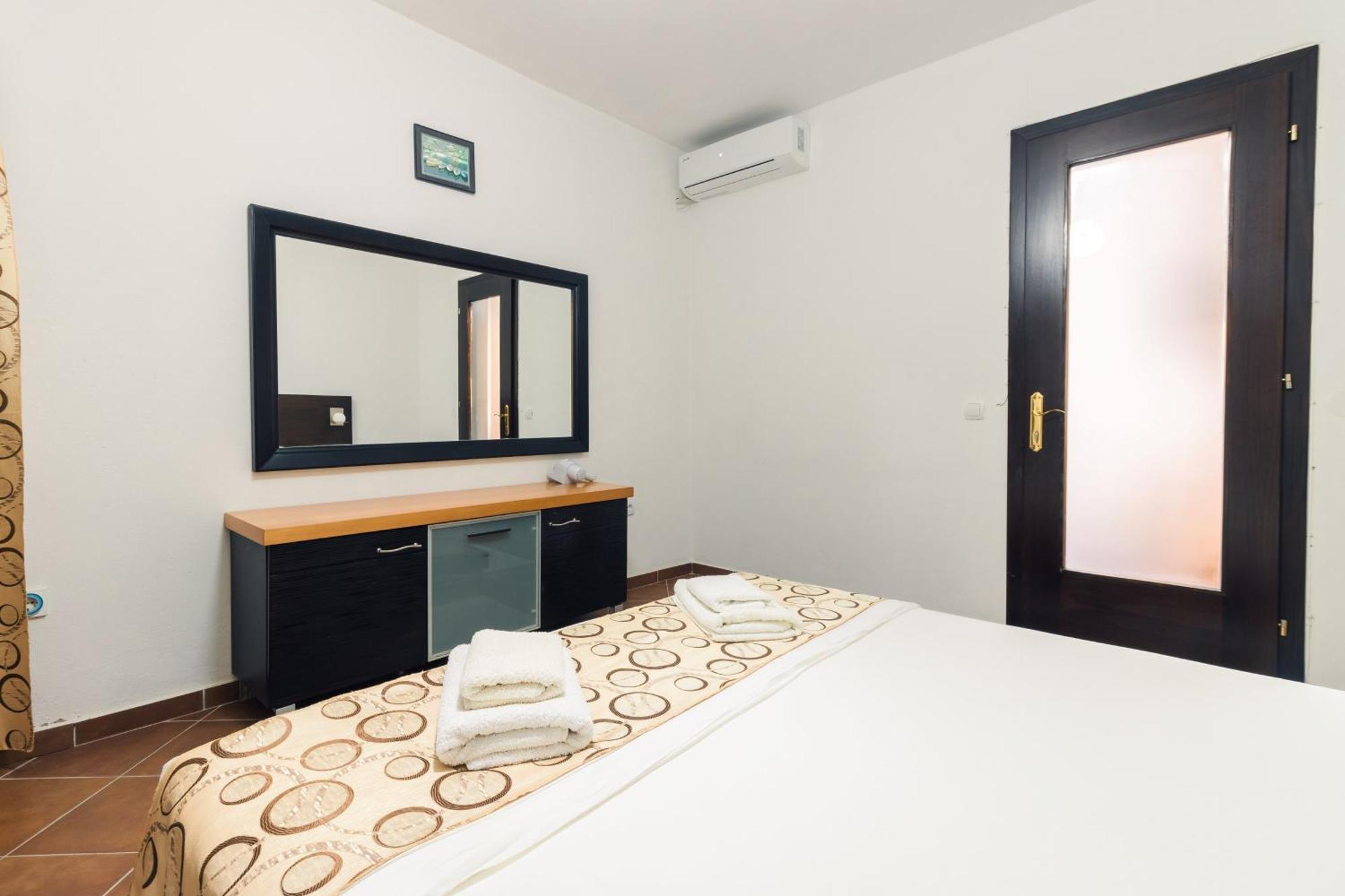 Apartments Fourroses Ulcinj Buitenkant foto
